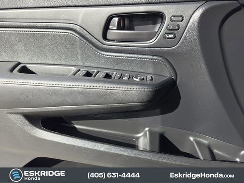Used 2025 Honda Odyssey EX-L image 24