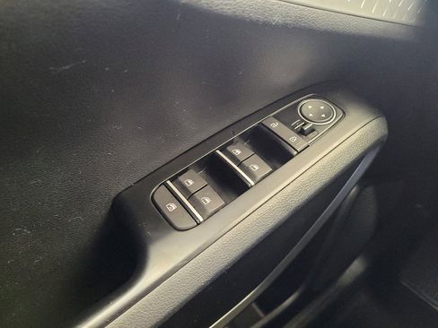 Used 2020 Kia Soul LX FWD image 27