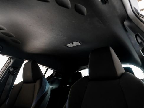 Used 2021 Toyota C-HR XLE FWD image 26