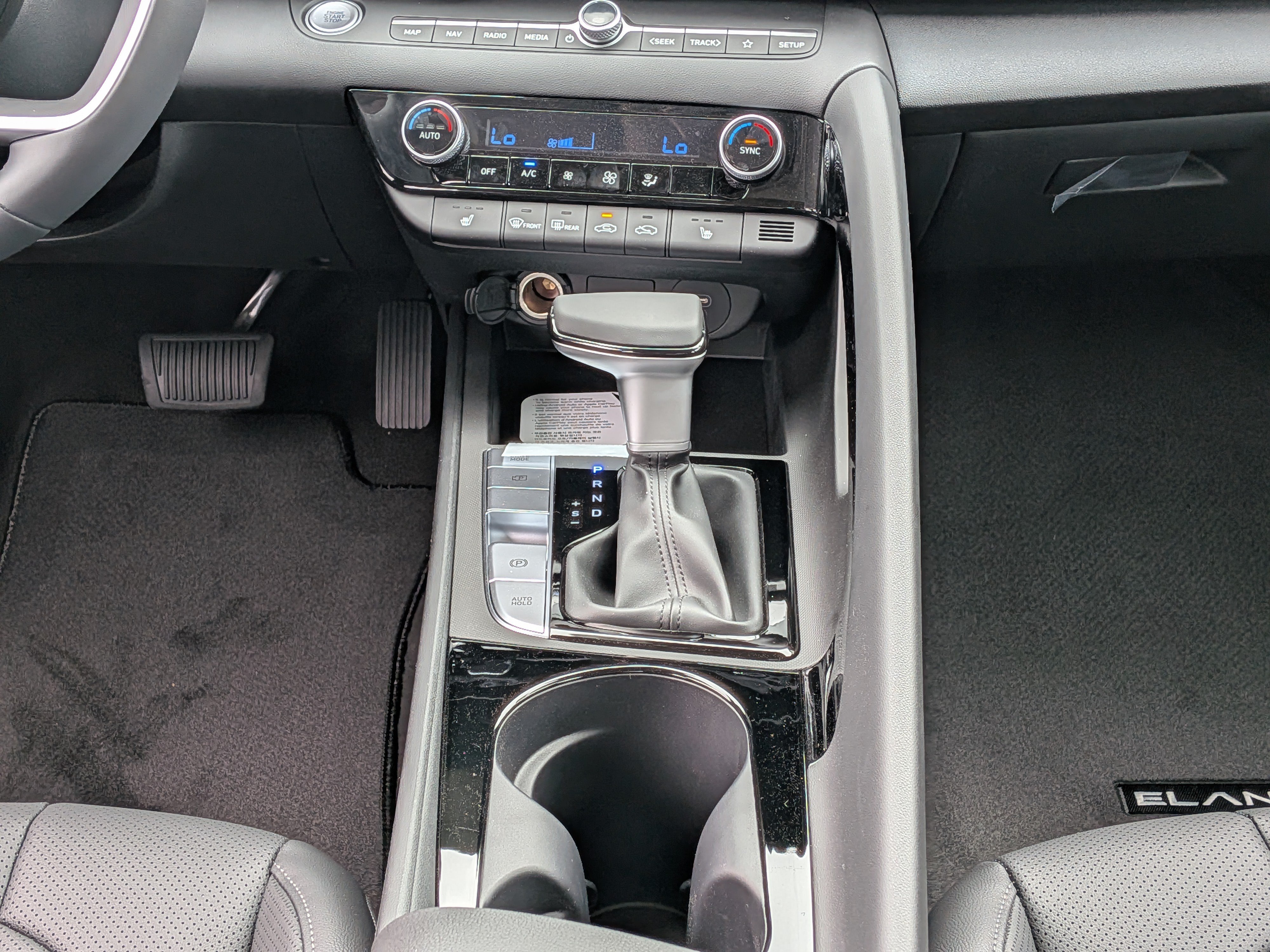 New 2026 Hyundai Elantra Limited FWD image 20