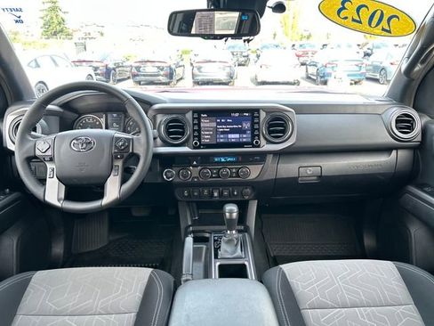 Used 2023 Toyota Tacoma TRD Off-Road image 14