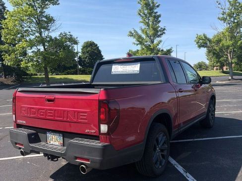 Used 2025 Honda Ridgeline Sport image 7