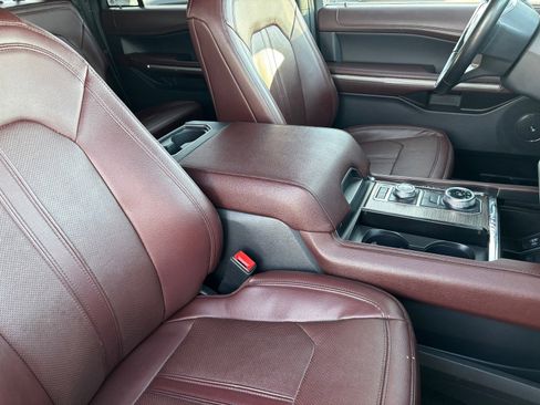 Used 2023 Ford Expedition Max Limited image 15