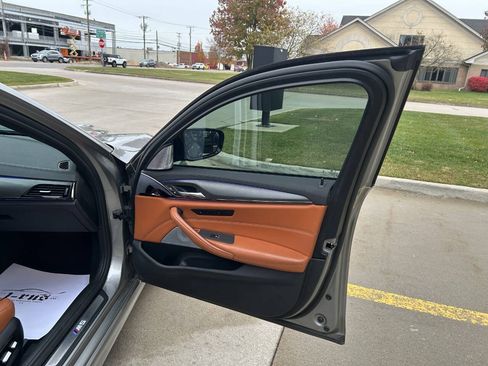 Used 2019 BMW M5 w/ Executive Package image 29