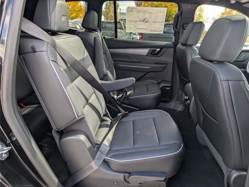 New 2026 Buick Enclave Sport Touring w/ Power Package image 9