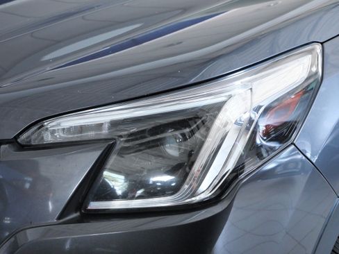 Used 2023 Subaru Forester AWD/4WD image 3