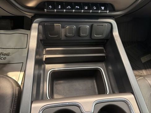 Used 2018 GMC Sierra 2500 Denali w/ Duramax Plus Package AWD/4WD image 29