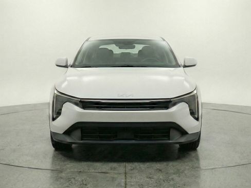 Used 2025 Kia K4 FWD image 2