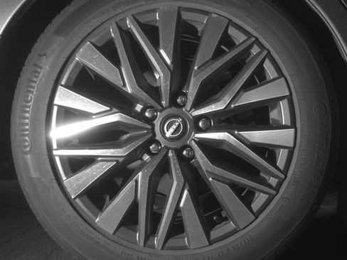 Used 2025 Nissan Altima 2.5 SV image 15