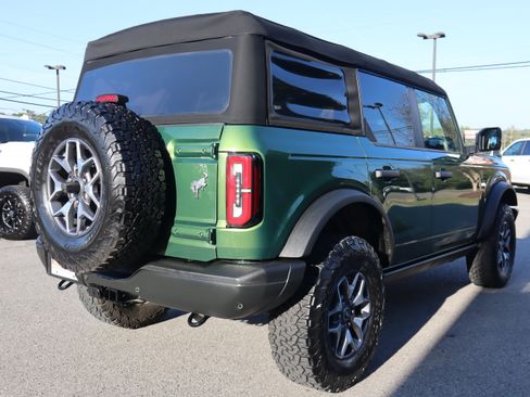 Used 2023 Ford Bronco Badlands AWD/4WD image 7