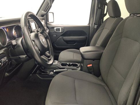 Used 2018 Jeep Wrangler Unlimited Sport S AWD/4WD image 17