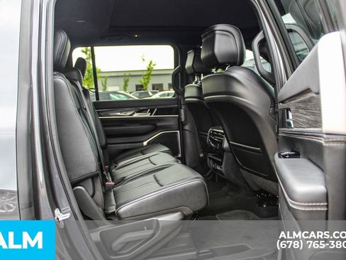 Used 2022 Jeep Wagoneer Series II w/ Premium Group I AWD/4WD image 22