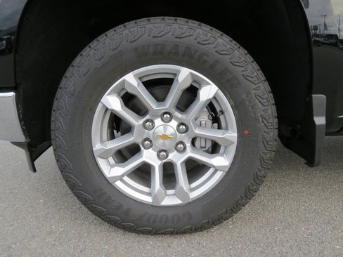 New 2025 Chevrolet Silverado 1500 LT w/ Z71 Off-Road Package image 15