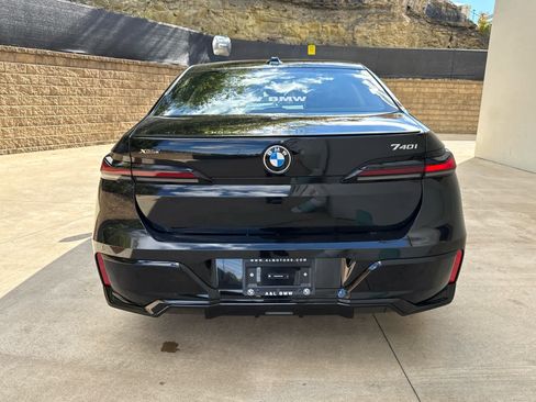 Used 2026 BMW 740i xDrive w/ Premium Package image 4