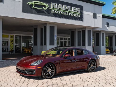 Used 2023 Porsche Panamera 4 image 18