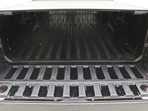 Used 2023 RAM 1500 Limited w/ Body Color Bumper Group AWD/4WD image 10