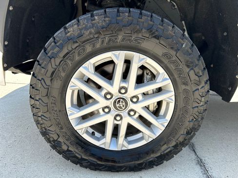 Used 2023 Toyota Tundra SR5 w/ SR5 Premium Package AWD/4WD image 8