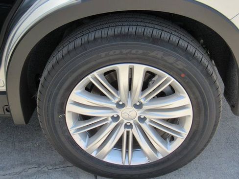 New 2025 Mitsubishi Outlander ES image 8