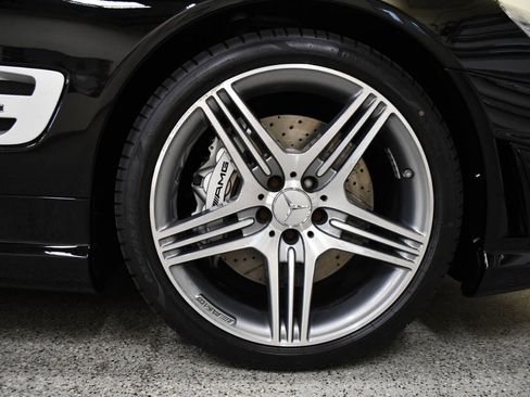 Used 2012 Mercedes-Benz SL 63 AMG image 28