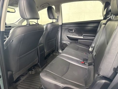 Used 2017 Toyota Prius V Four image 12
