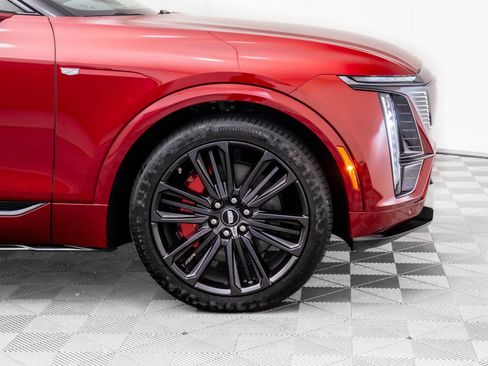 New 2026 Cadillac Lyriq V w/ LPO, Floor Liner Package image 30