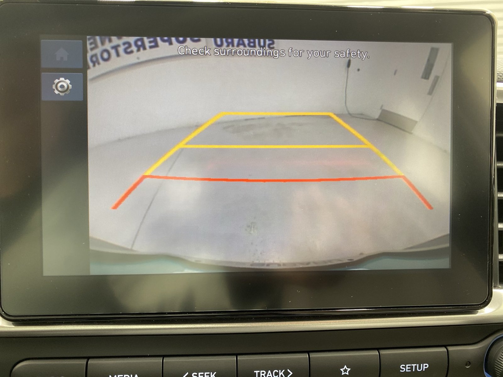 Used 2025 Hyundai Venue SEL FWD image 17