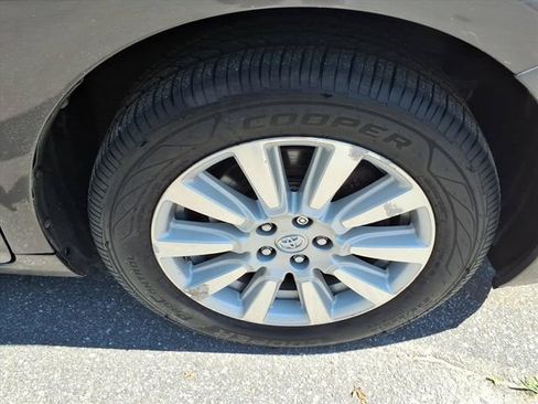 Used 2017 Toyota Sienna XLE w/ XLE Navigation Package AWD/4WD image 12