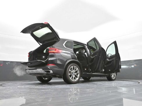 Used 2023 BMW X5 sDrive40i w/ Premium Package image 48