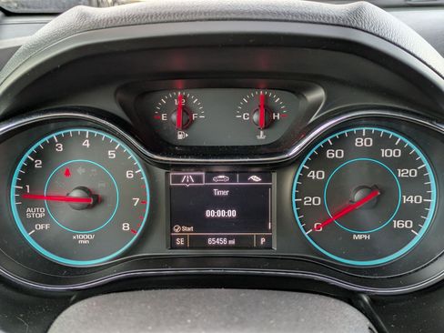 Used 2018 Chevrolet Cruze LT w/ RS Package image 17