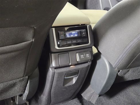 Certified 2021 Subaru Ascent Premium w/ Convenience Package image 16