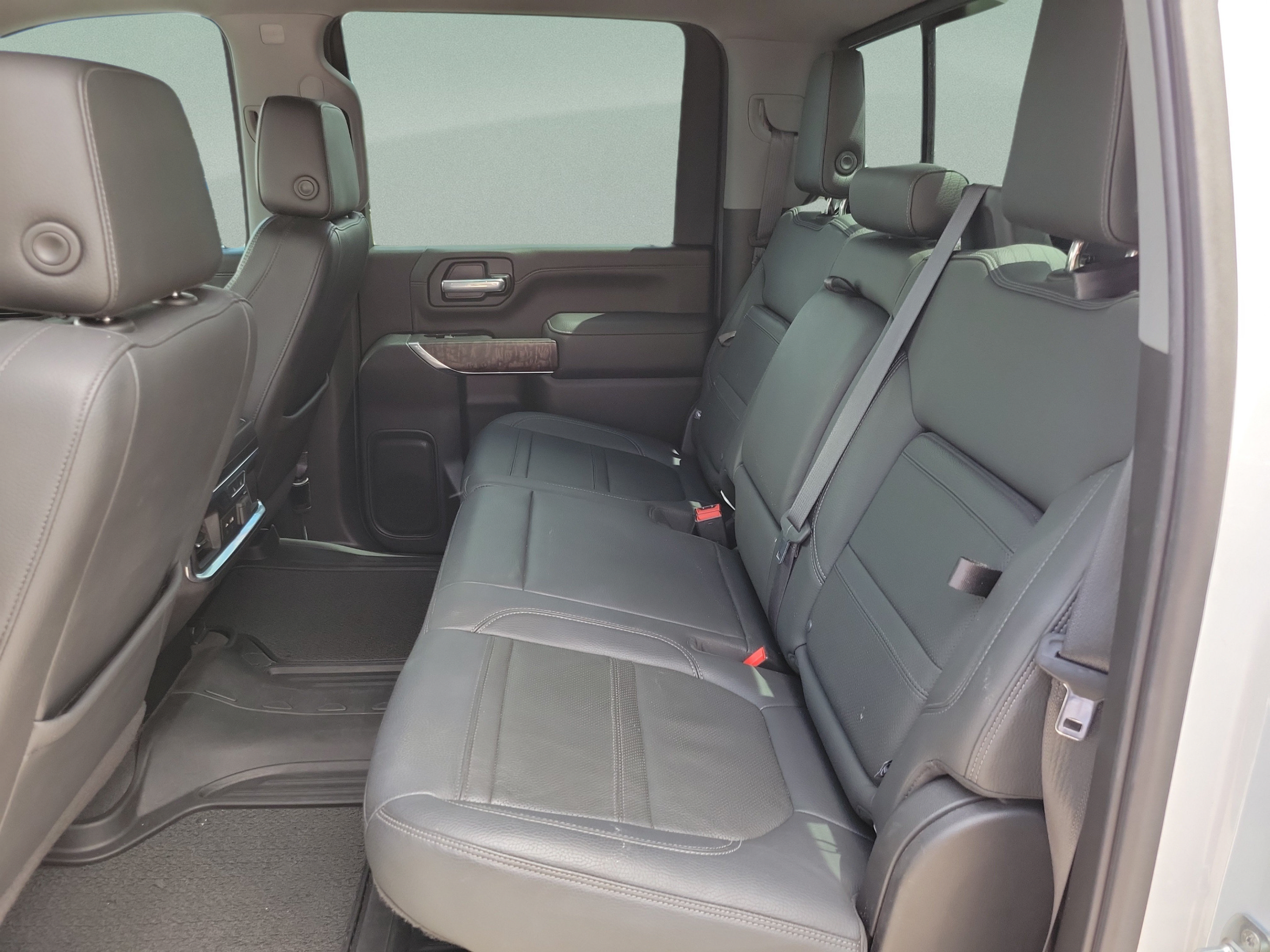 Used 2021 GMC Sierra 2500 Denali w/ Denali Ultimate Package AWD/4WD image 13