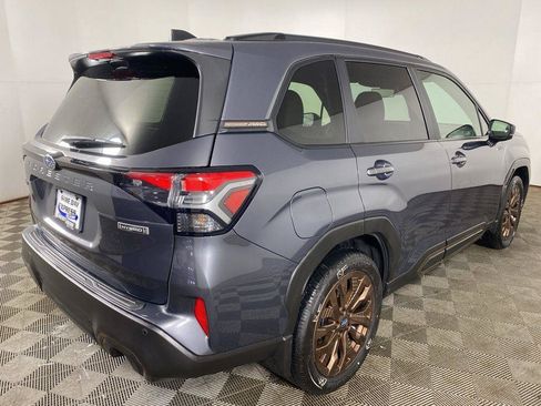 Used 2025 Subaru Forester Sport AWD/4WD image 6