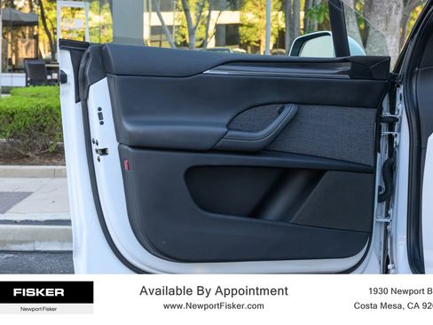 Used 2022 Tesla Model X Plaid image 12