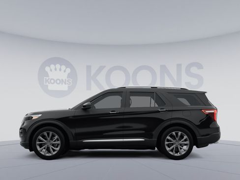 Used 2023 Ford Explorer XLT w/ Equipment Group 202A AWD/4WD image 2