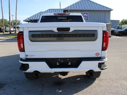 Used 2022 GMC Sierra 1500 AT4 w/ AT4 Premium Package AWD/4WD image 9