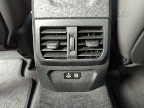 Used 2026 BMW 228i w/ Technology Package FWD image 17