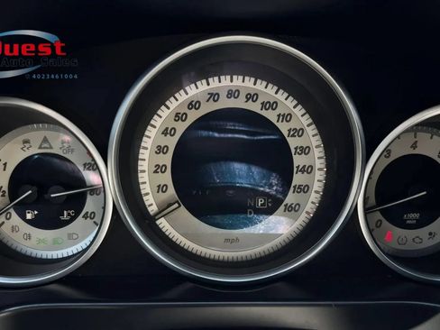 Used 2015 Mercedes-Benz E 400 Sedan w/ Driver Assistance Package image 37