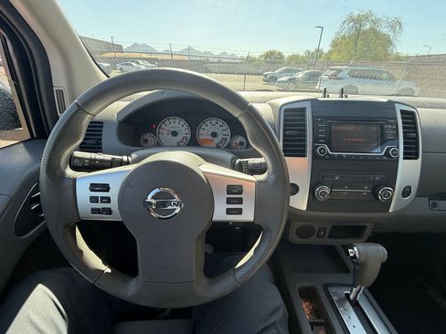 Used 2018 Nissan Frontier Desert Runner RWD image 21