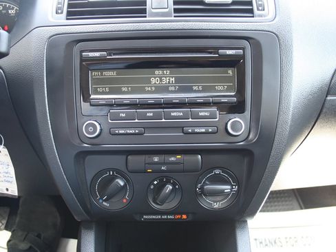 Used 2012 Volkswagen Jetta S FWD image 17