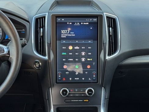 Used 2024 Ford Edge Titanium image 13