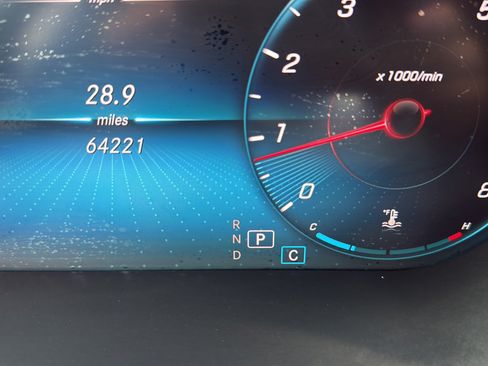 Used 2021 Mercedes-Benz C 300 4MATIC Sedan image 13