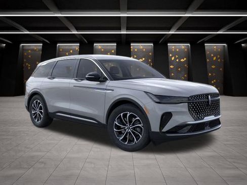 New 2026 Lincoln Nautilus Premier AWD/4WD image 7
