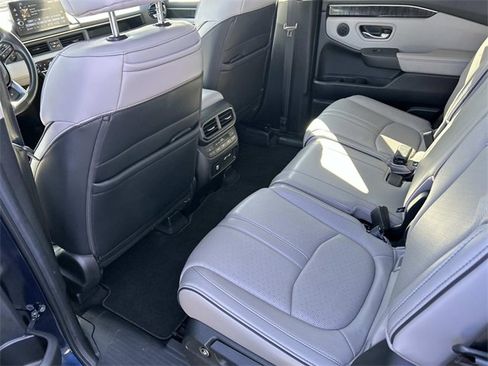 Used 2023 Honda Pilot Elite image 21