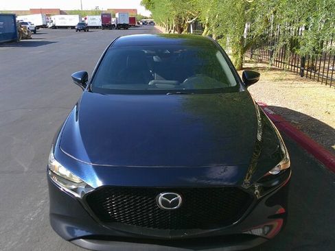 Used 2021 MAZDA MAZDA3 s image 2
