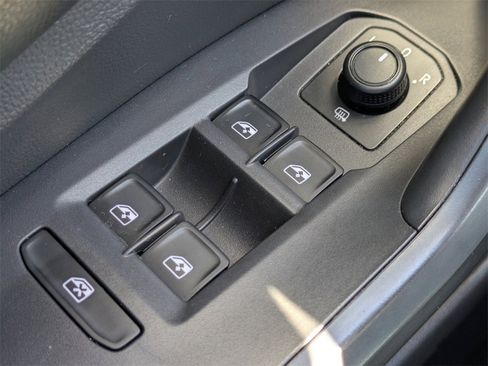 Used 2019 Volkswagen Jetta S w/ Driver Assistance Package image 22