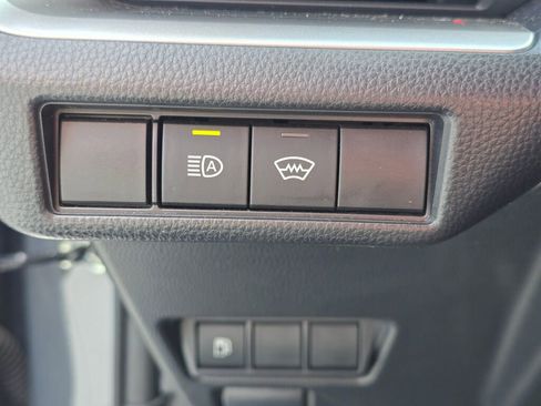 Used 2024 Toyota Prius LE FWD image 24