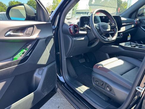 New 2026 Chevrolet Equinox RS w/ Convenience Package III FWD image 12
