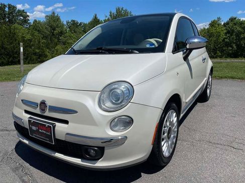 Used 2015 FIAT 500 Lounge w/ Luxury Leather Package FWD image 4