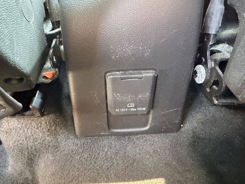 Used 2019 Chevrolet Trax LT w/ LT Convenience Package FWD image 7