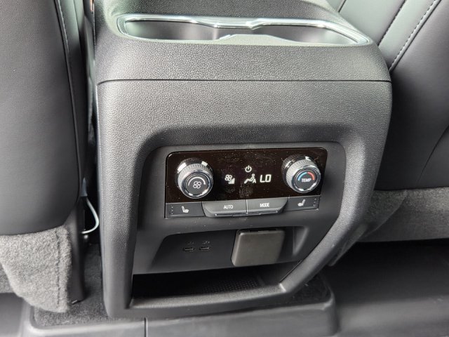New 2027 Chevrolet Traverse RS w/ LPO, Floor Liner Package AWD/4WD image 12